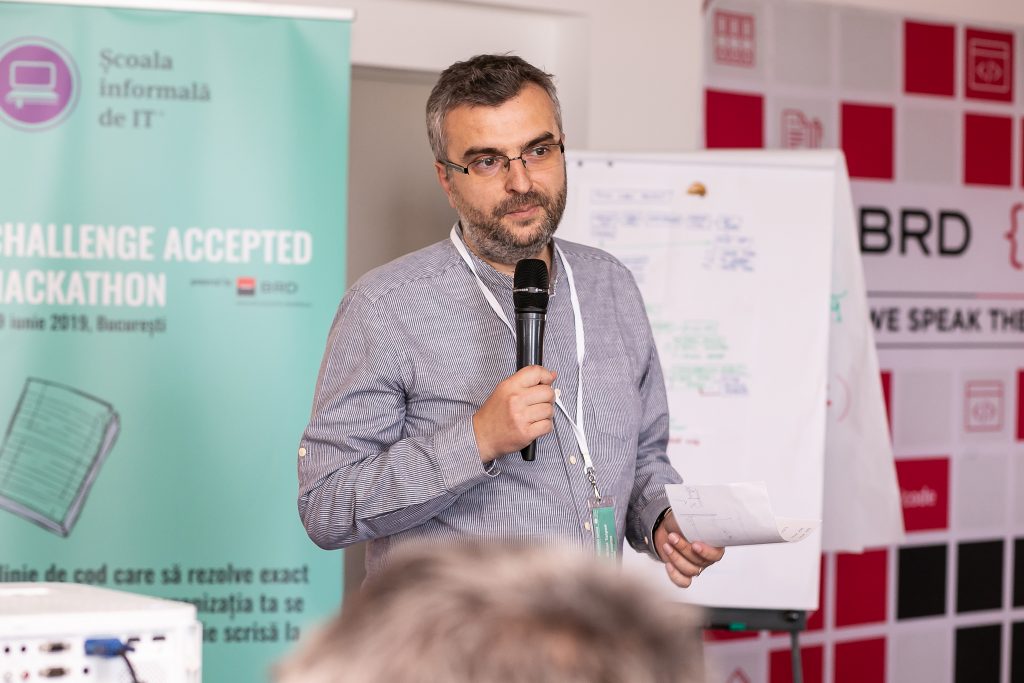 Mihai Talpoș, co-fondatorul Școlii Informale de IT, a insistat de-a lungul timpul pe importanța dezvoltării de „soft skills